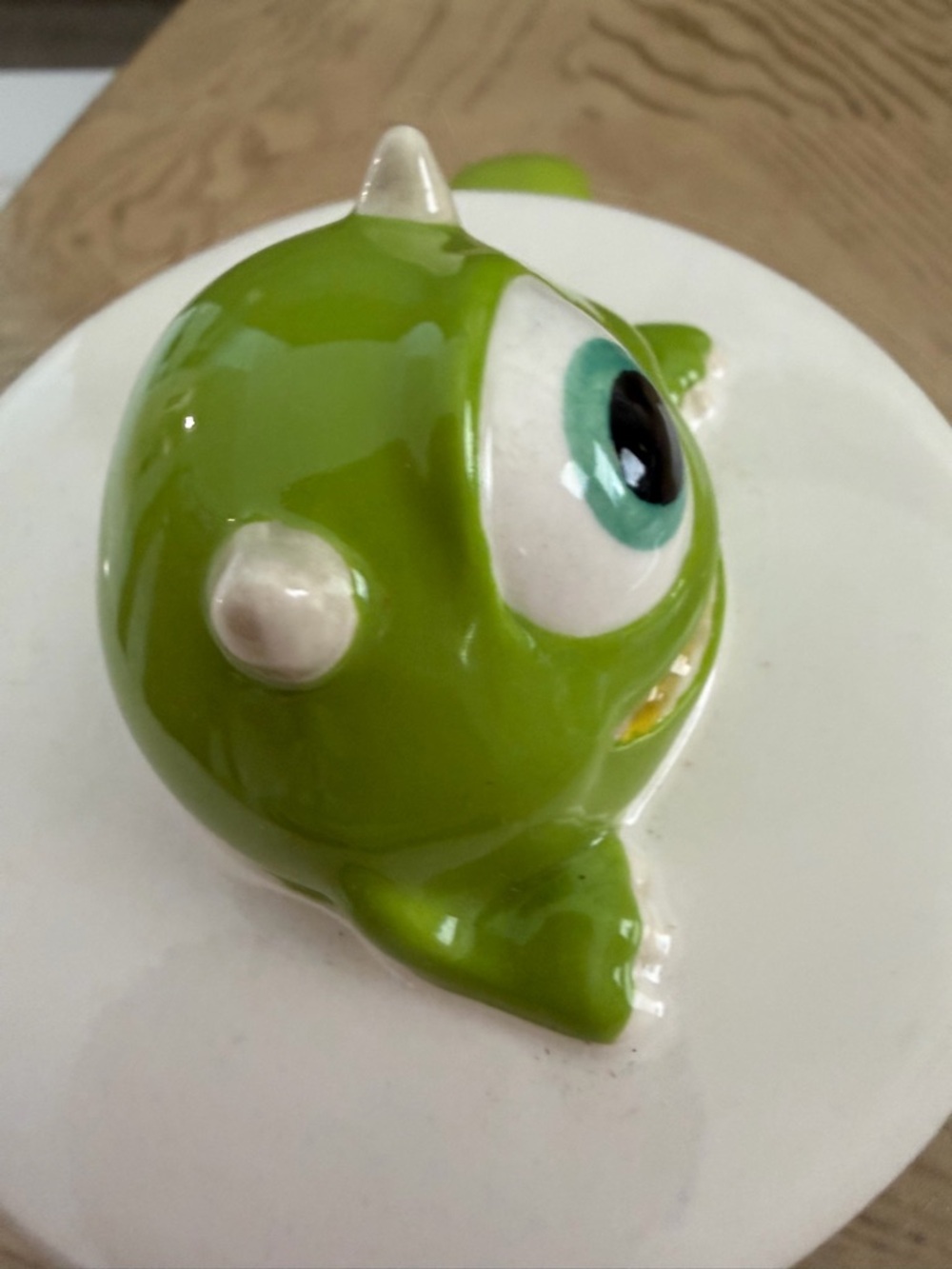 Ceramic mug, Rae Dunn x Disney Pixar Monsters Inc. MIKE Wazowski with character - Picture 10 of 16